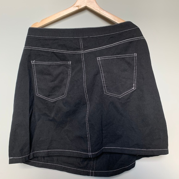 Forever 21 plus size (3X) black skirt - Picture 4 of 4